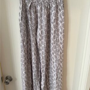 Elegant Gray Snake Print Pants